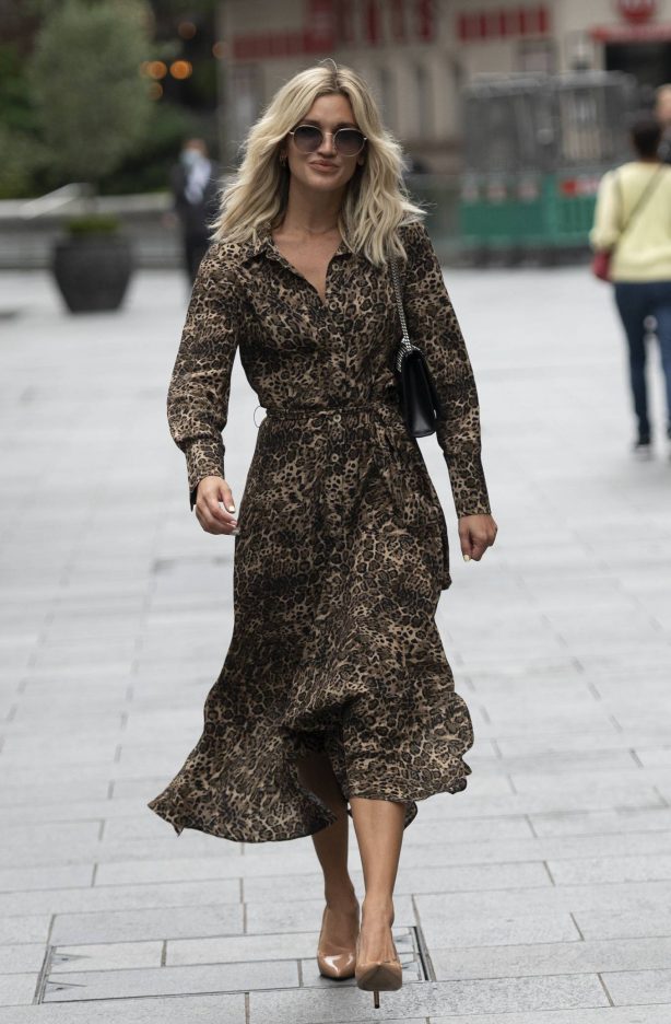 Ashley Roberts - Seen in maxi dress at Global Radio Studios in London