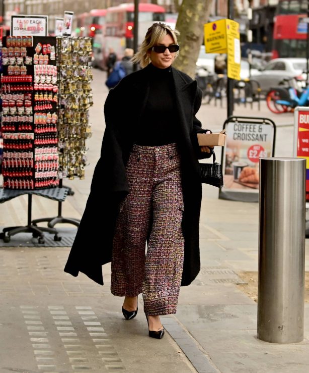 Ashley Roberts - Spotted at Global Radio Studios in London