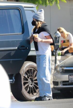 Ashley Tisdale - Get some iced coffee while out in Los Feliz
