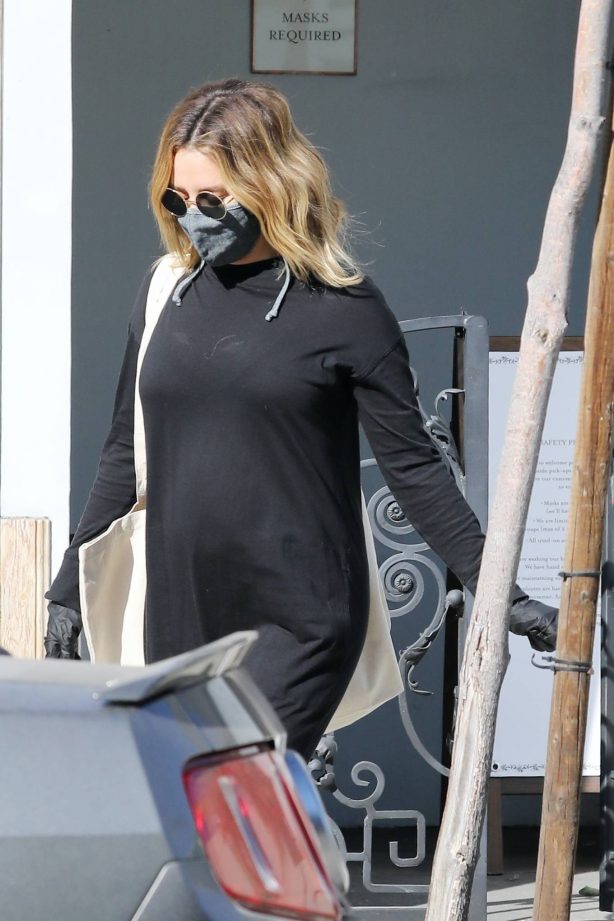 Ashley Tisdale - In all black shopping at The Great Boutique