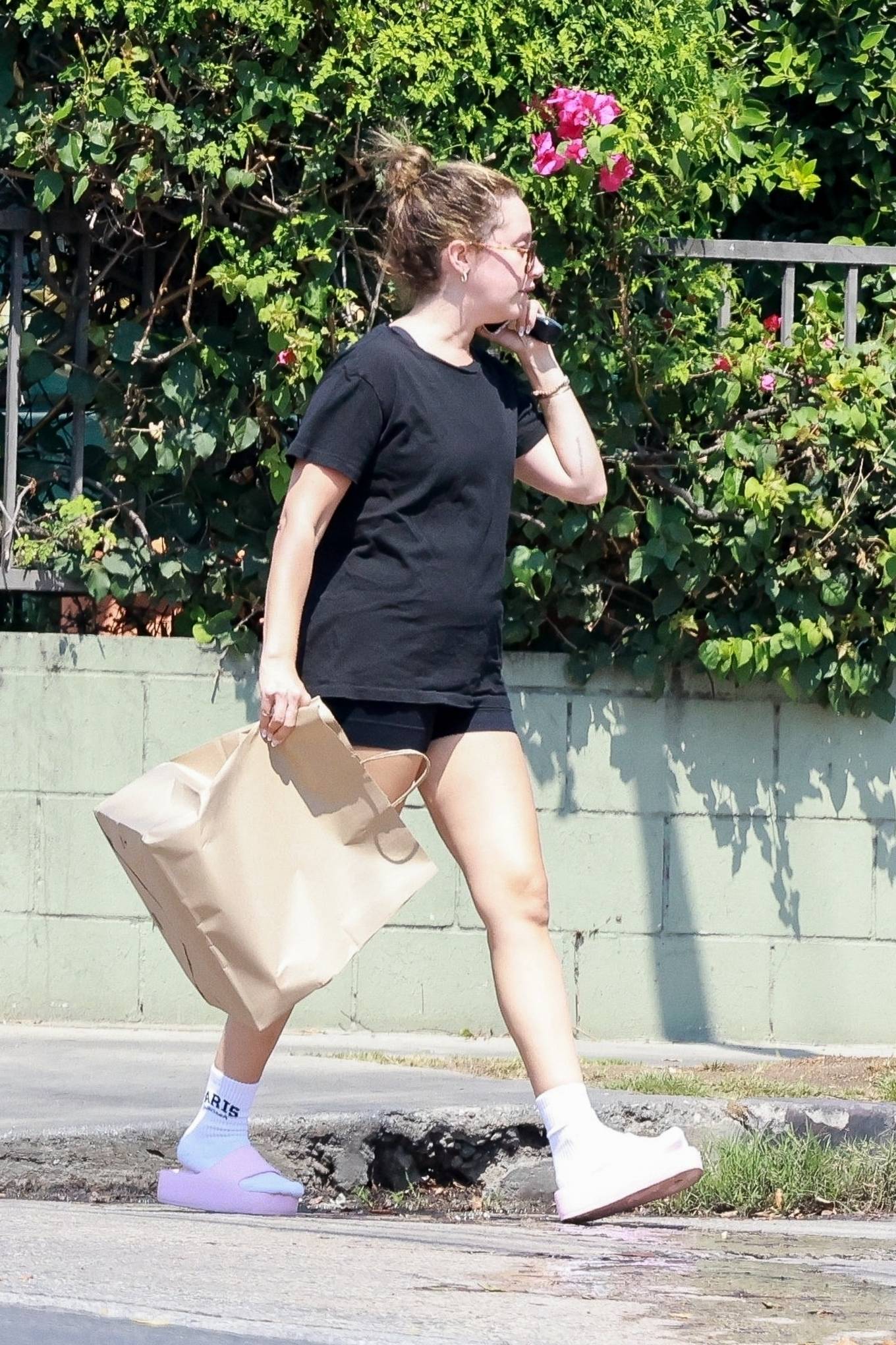 Ashley Tisdale 2022 : Ashley Tisdale – Picking up food to go in Los Feliz-12