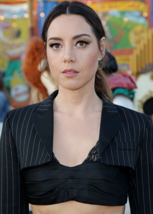 Aubrey Plaza - Moschino Show SS 2019 Menswear and Women's Resort Collection in LA