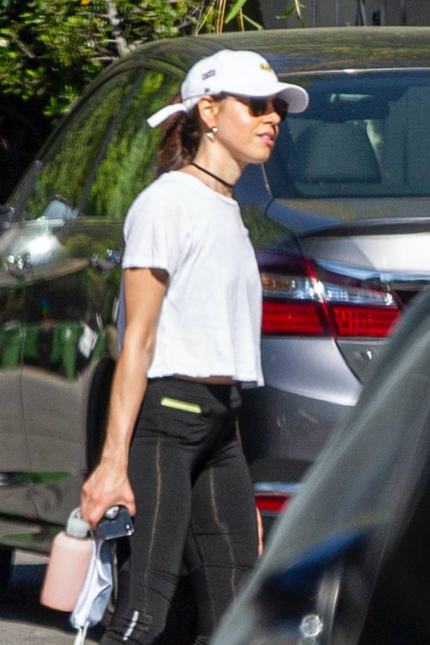 Aubrey Plaza - Out for a walk in Los Angeles