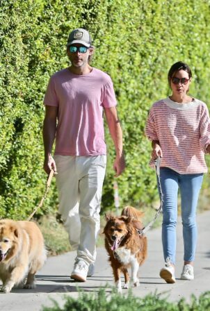 Aubrey Plaza - Walk with her husband Jeff Baena in Los Feliz