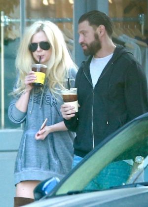 Avril Lavigne and her boyfriend Jonathan Reuven grab coffee in West Hollywood