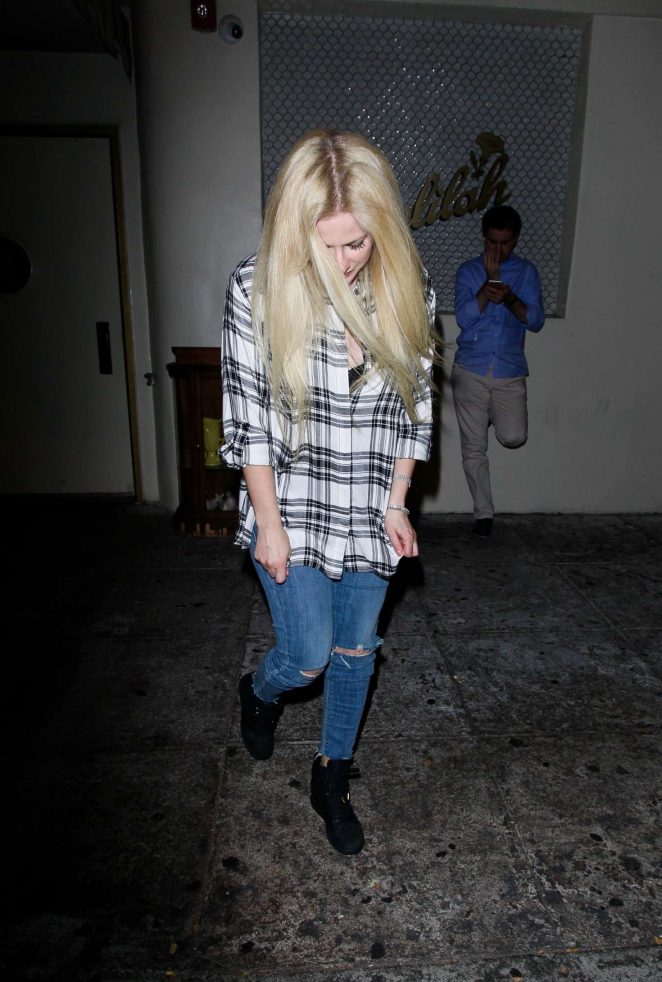 Avril Lavigne in Ripped Jeans Leaving Delilah's Restaurant in LA