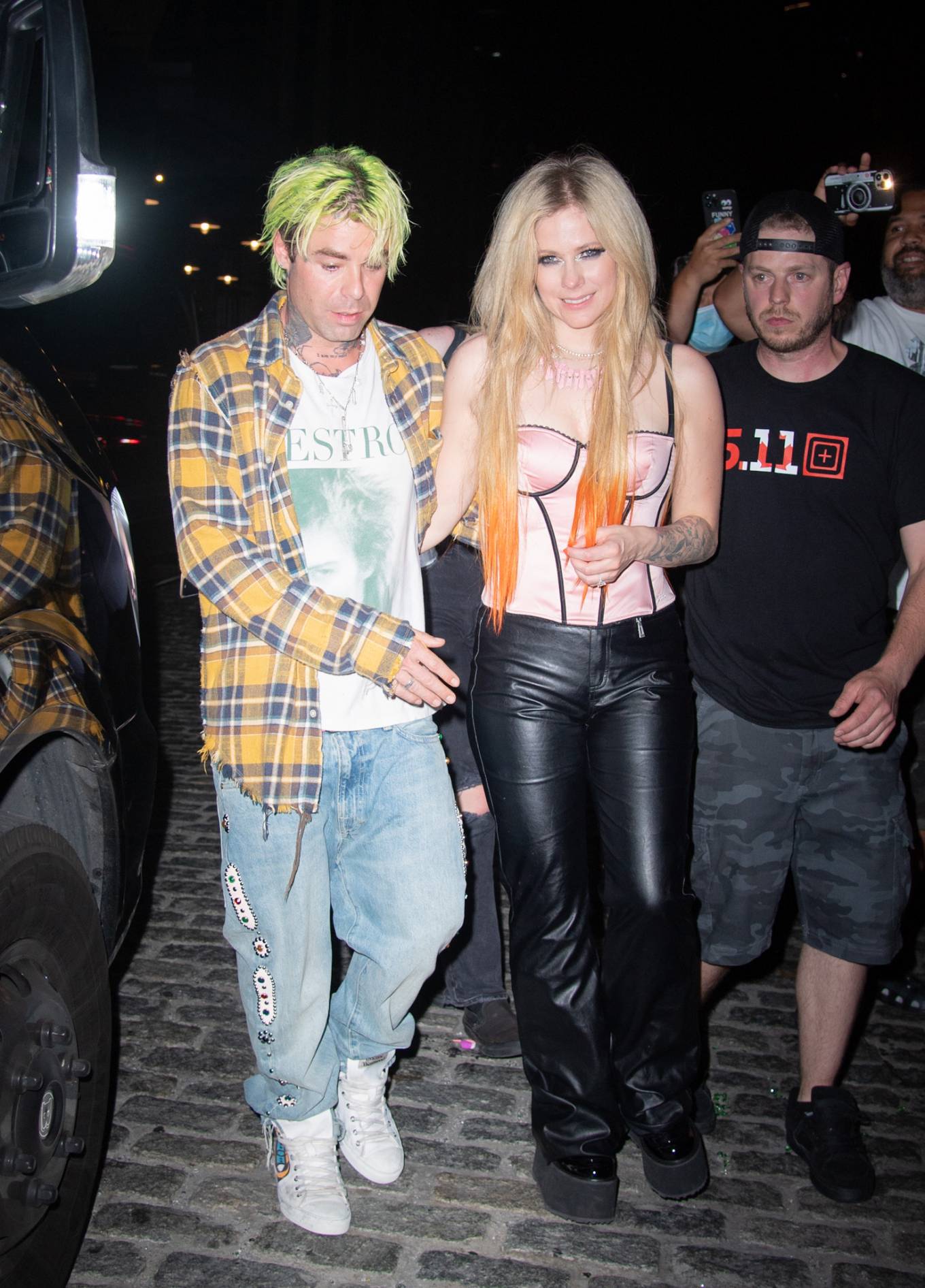 Avril Lavigne 2022 : Avril Lavigne – Leaves Machine Gun Kellys Madison Square Garden after party in NY-05