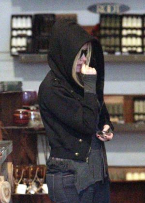 Avril Lavigne - Out Shopping in Los Angeles