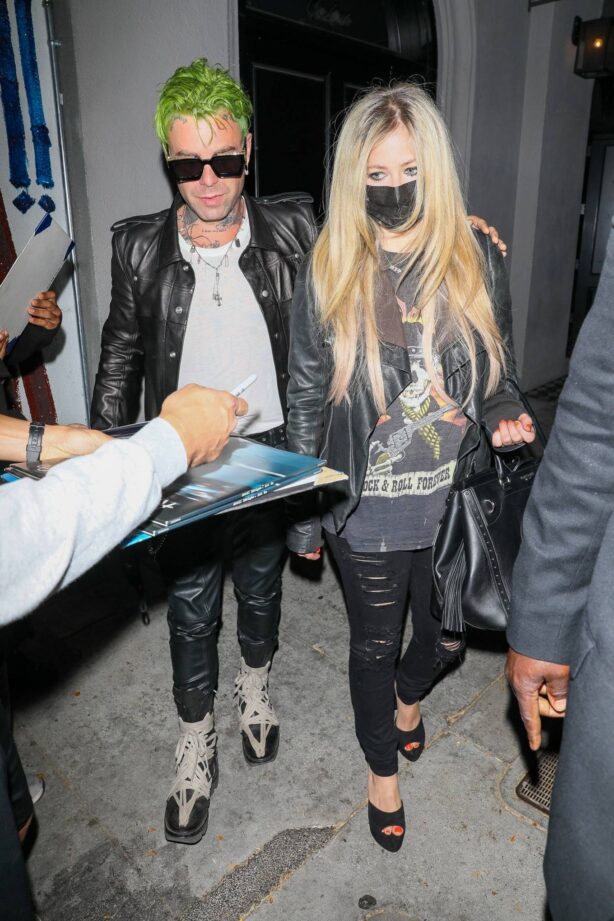 Avril Lavigne - outside Craig's Restaurant in West Hollywood