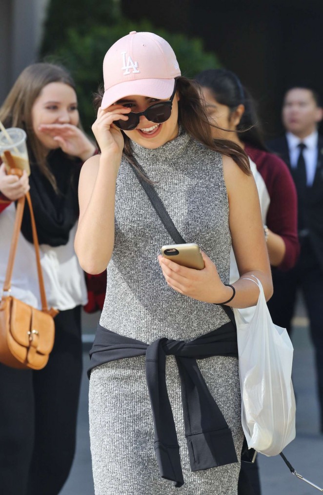 Bailee Madison - Leaving her hotel in Vancouver