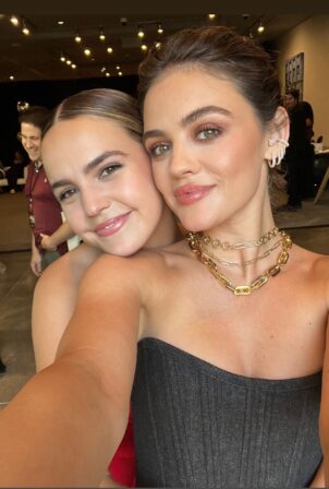 Bailee Madison - Photos and videos