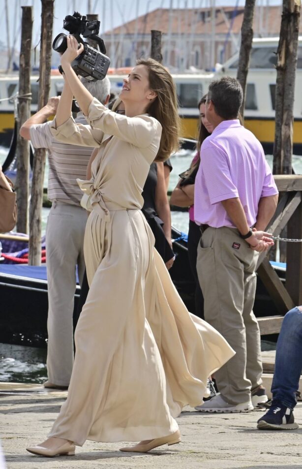 Barbara Palvin - On the set of a photoshoot in Venice
