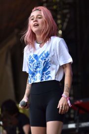 Bea Miller - Performing at Lollapalooza in Chicago