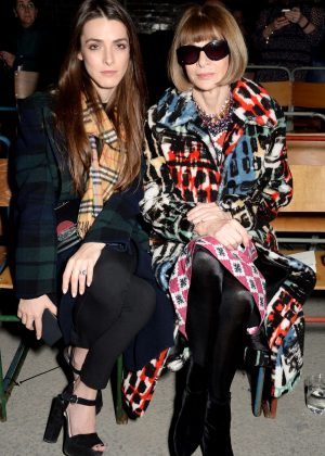 Bee Shaffer and Anna Wintour - Burberry Fashion Show 2018 in London