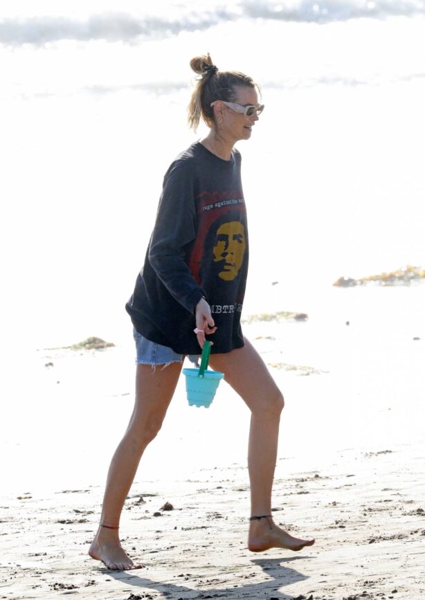 Behati Prinsloo - Spotted at the beach in Montecito