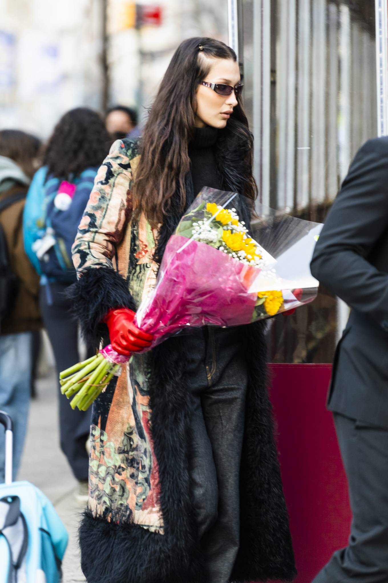 Bella Hadid 2022 : Bella Hadid – Picks up some flowers in New York-03