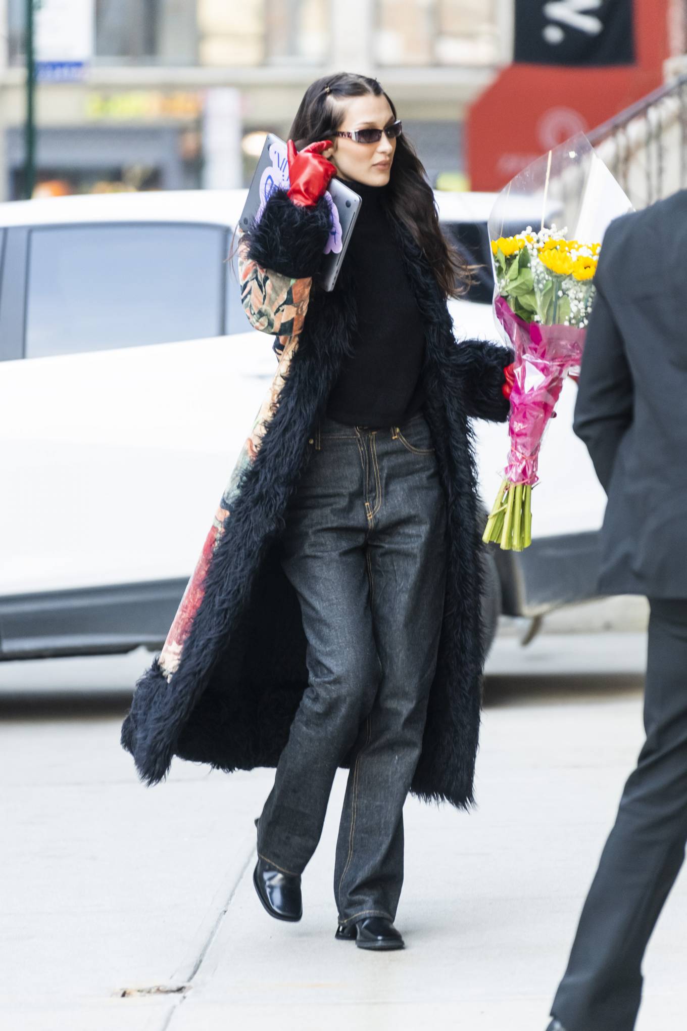 Bella Hadid 2022 : Bella Hadid – Picks up some flowers in New York-04