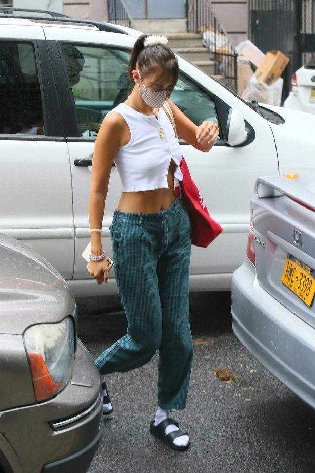 Bella Hadid - Seen out in NYC