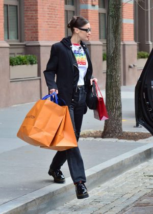Bella Hadid - Shopping at Louis Vuitton in NYC