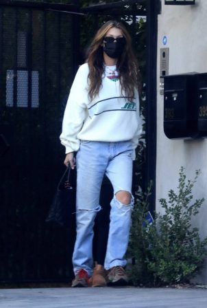 Bella Hadid - spotted leaving a studio after a meeting in Los Angeles