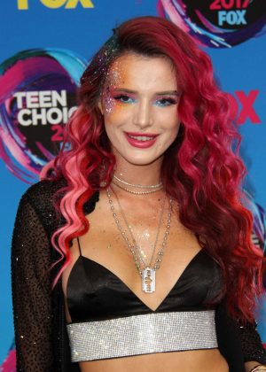 Bella Thorne - 2017 Teen Choice Awards in Los Angeles