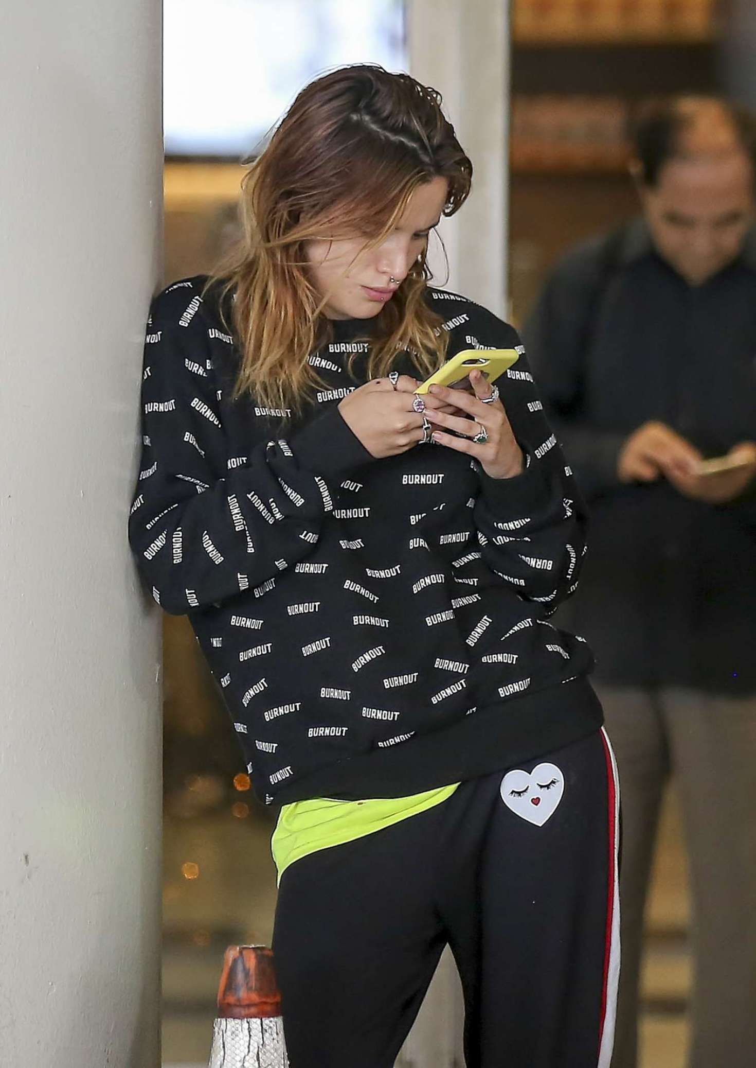 Bella Thorne 2018 : Bella Thorne: Arrives at airport in Los Angeles -02
