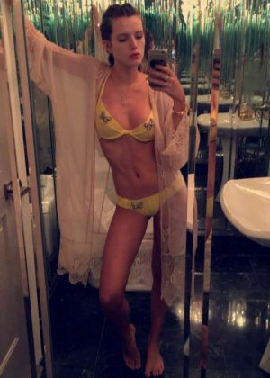 Bella Thorne Hot in Bikini on Snapchat