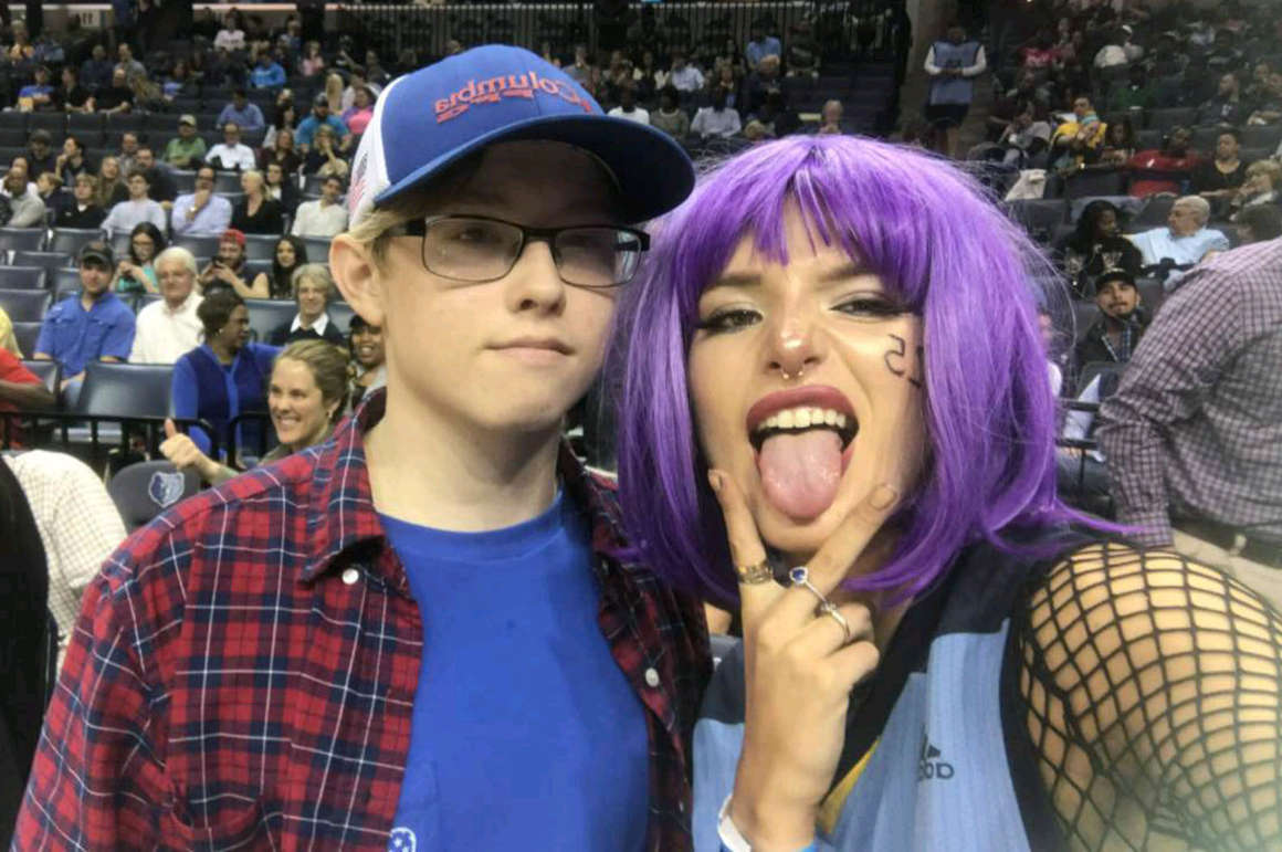 Bella Thorne 2017 : Bella Thorne on Memphis Grizzlies game: Snapchat -05