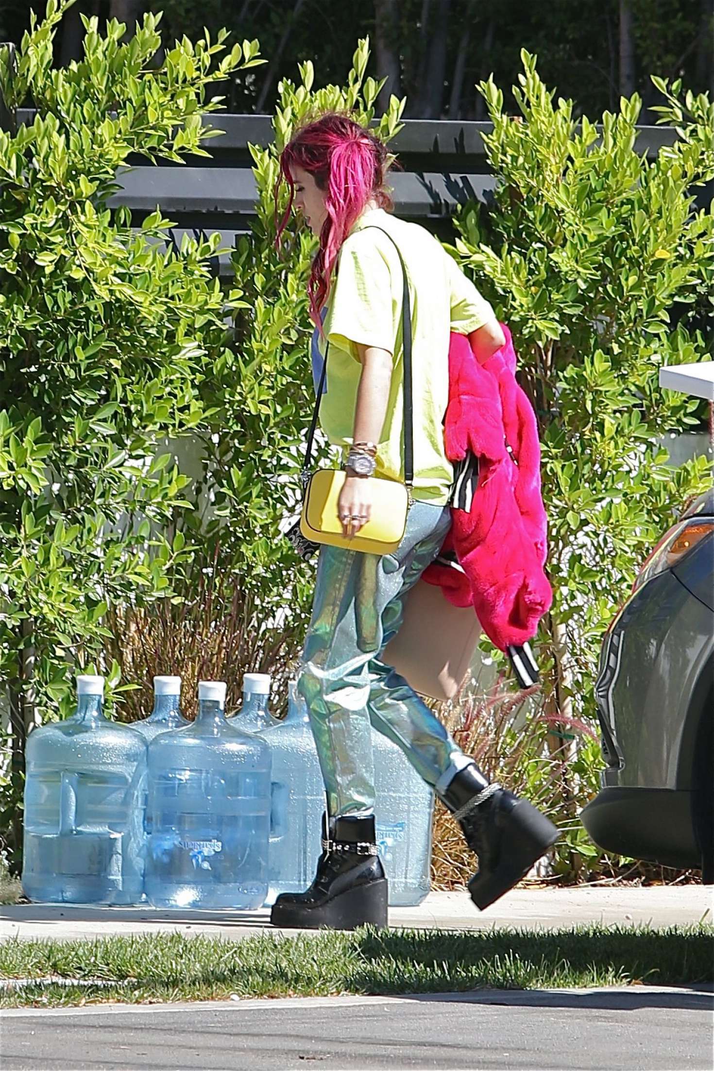Bella Thorne out in Los Angeles