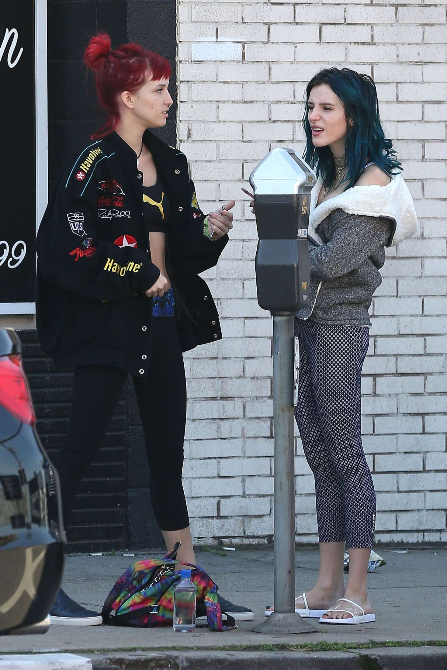Bella Thorne with her sister Dani out in Los Angeles -16 | GotCeleb
