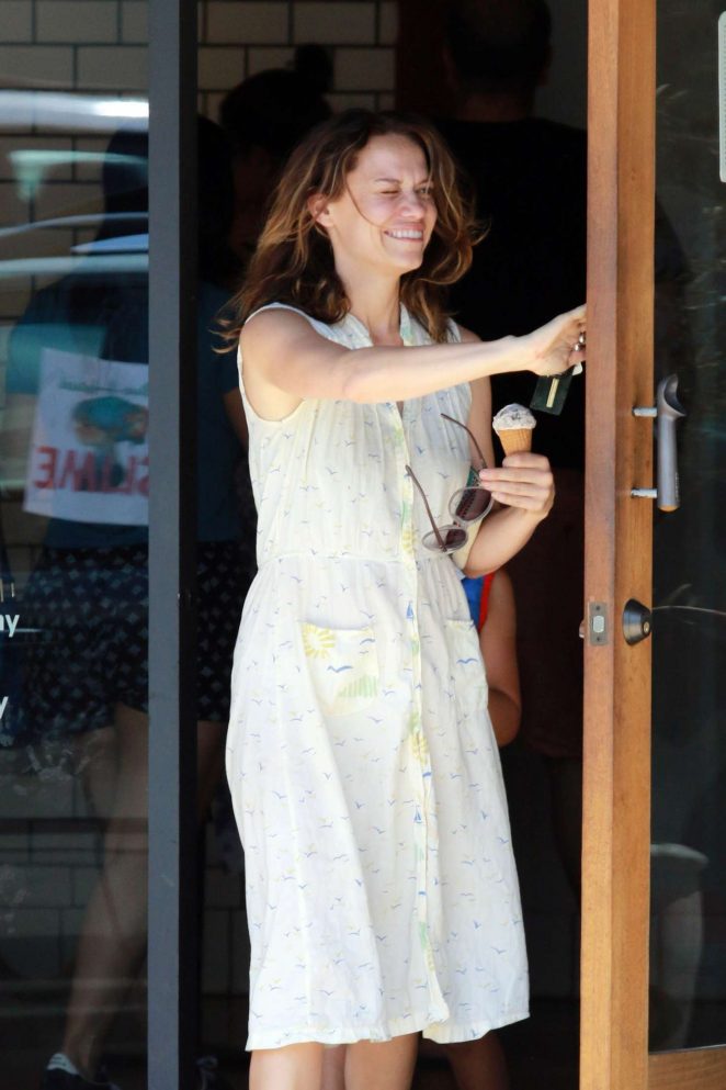 Bethany Joy Lenz - Gets some ice cream with her daughter in Studio City