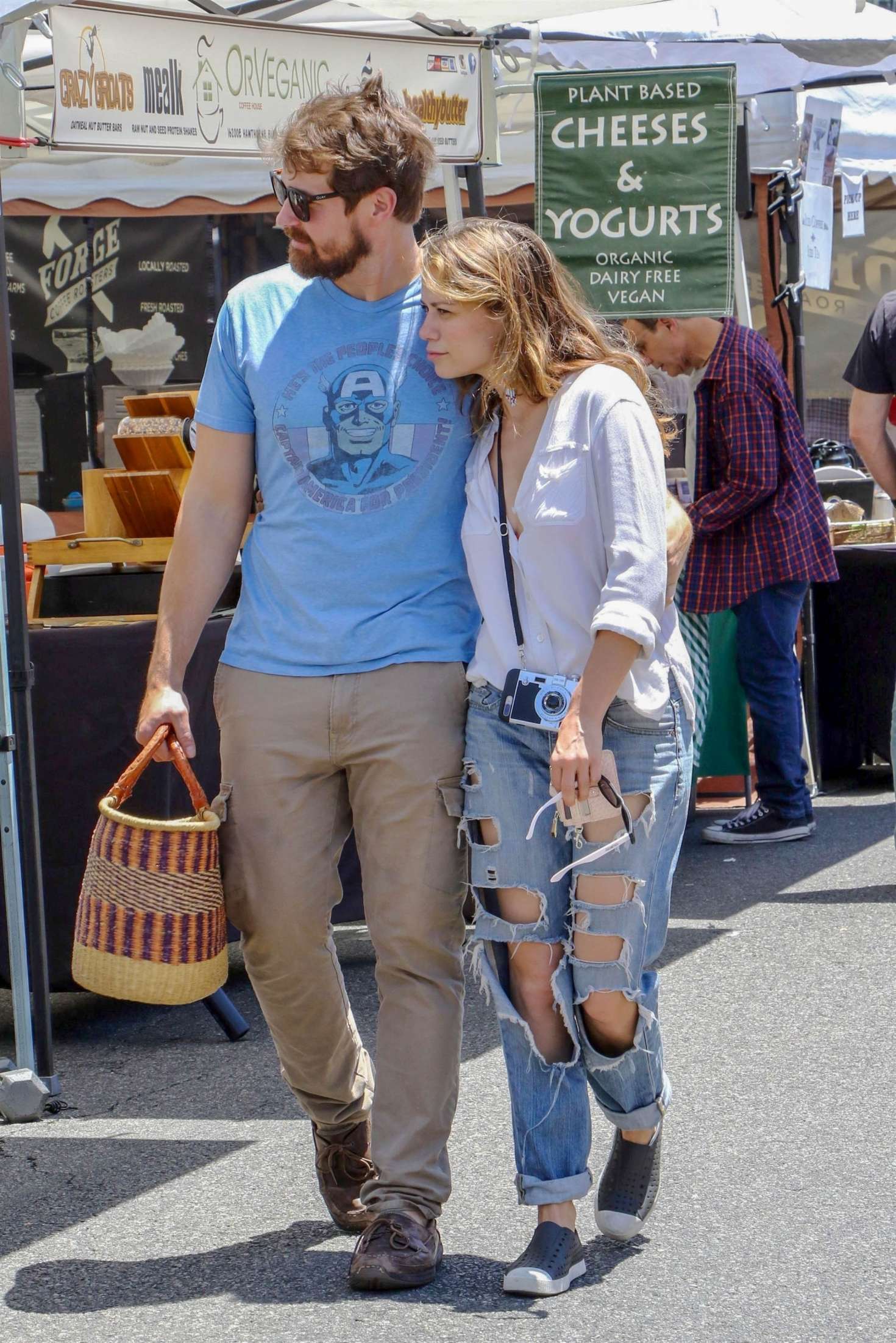 Bethany Joy Lenz with boyfriend at the farmers market 08 GotCeleb
