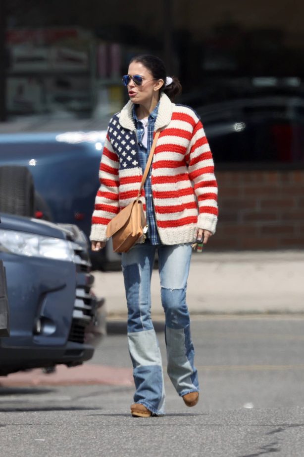 Bethenny Frankel - Seen out in Sag Harbor in the Hamptons New York