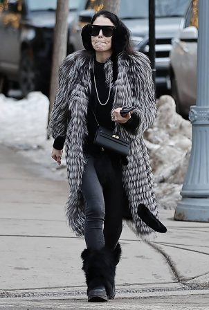 Bethenny Frankel - Was spotted enjoying the cool Aspen environment during a walk