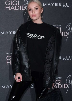 Betsy-Blue English - Gigi x Maybelline VIP Party in London
