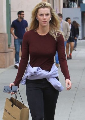 Betty Gilpin - Shopping in Beverly Hills
