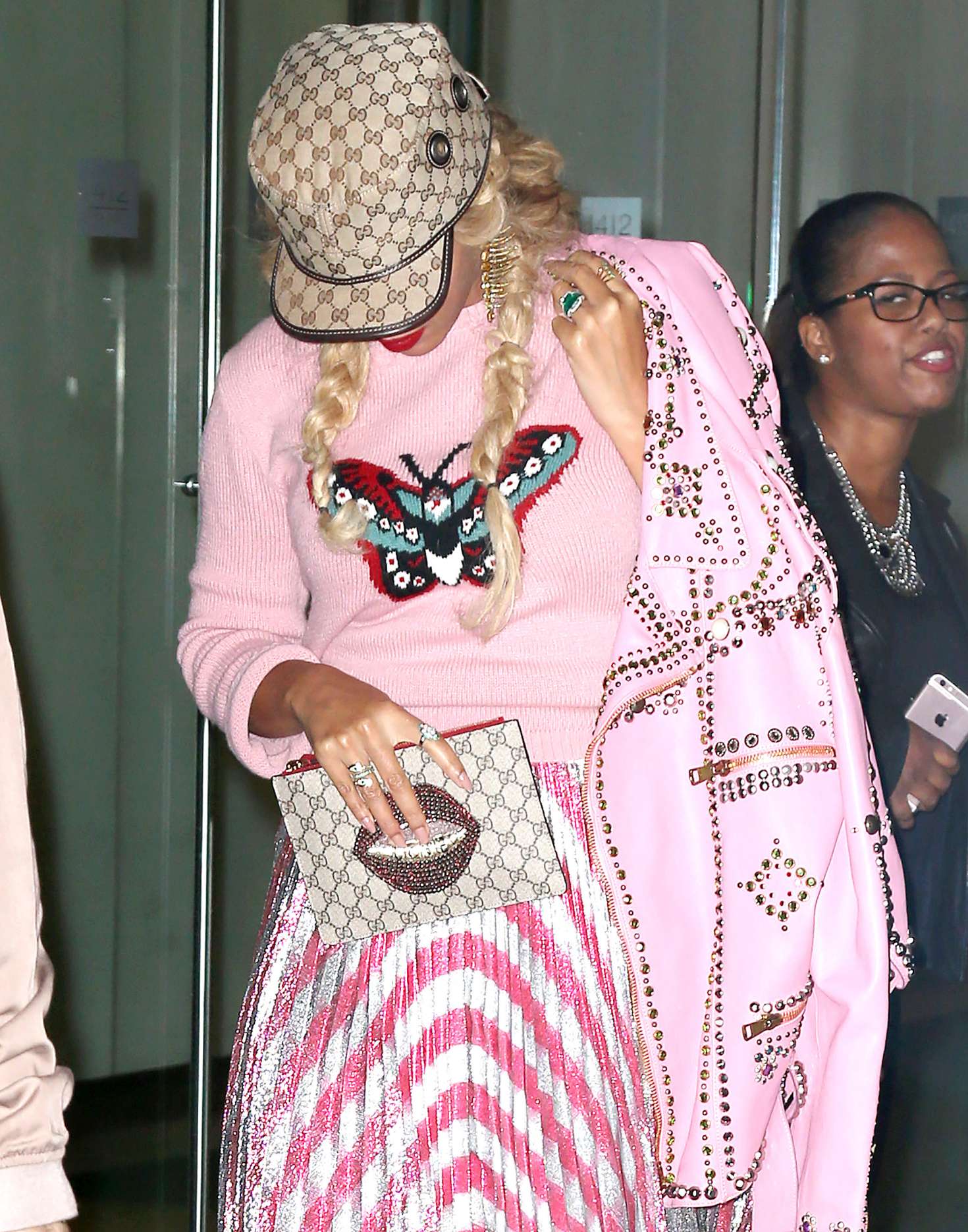 Beyonce 2016 : Beyonce in Pink out and about in New York City -16