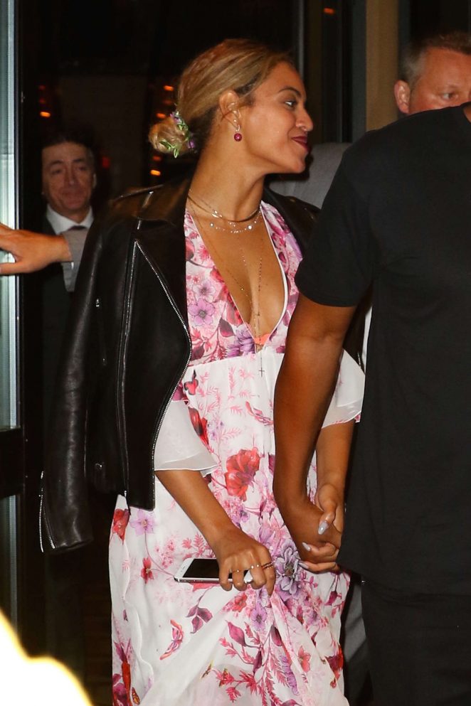 Beyonce - Leaves Del Posto Restaurant in New York