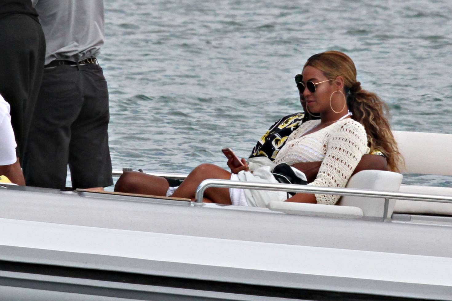 Beyonce 2016 : Beyonce on a yacht in Sardinia -07