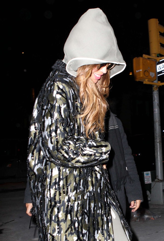 Beyonce - Out and about in NYC