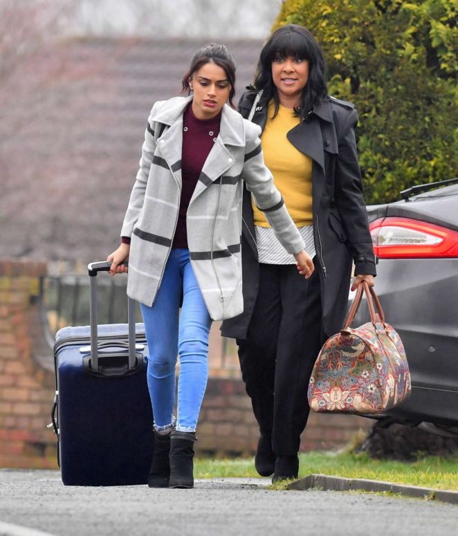 Bhavna Limbachia and Faye Brookes - Filiming 'Coronation Street' in Manchester