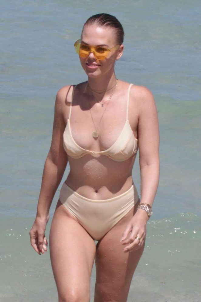 Bianca Elouise in Bikini on Miami Beach
