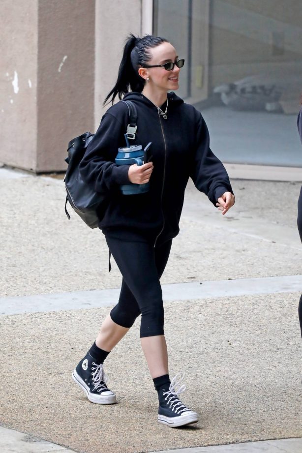 Billie Eilish - Getting a workout done in Los Angeles
