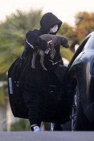 Billie Eilish - Out with her new puppy