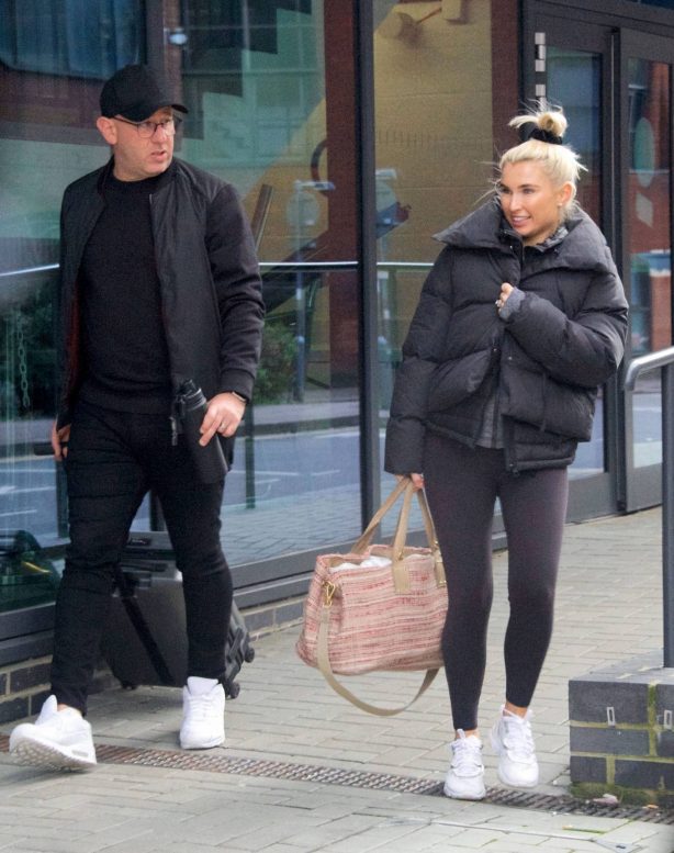 Billie Faiers - Spotted leaving the ice skating rink