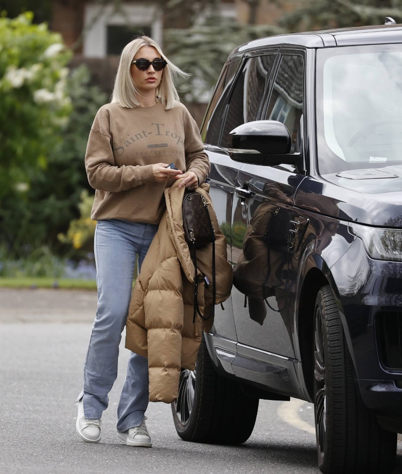 Billie Faiers 2021 : Billie Faiers – With Gregg Shepherd out in Essex-05