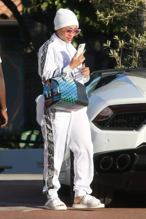 Blac Chyna - Shopping at Chrome Hearts jewelry store in Malibu