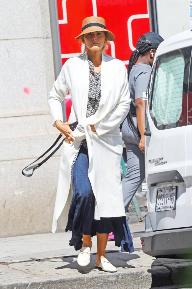 Blake Lively - In a maxi cardigan out in SoHo - New York