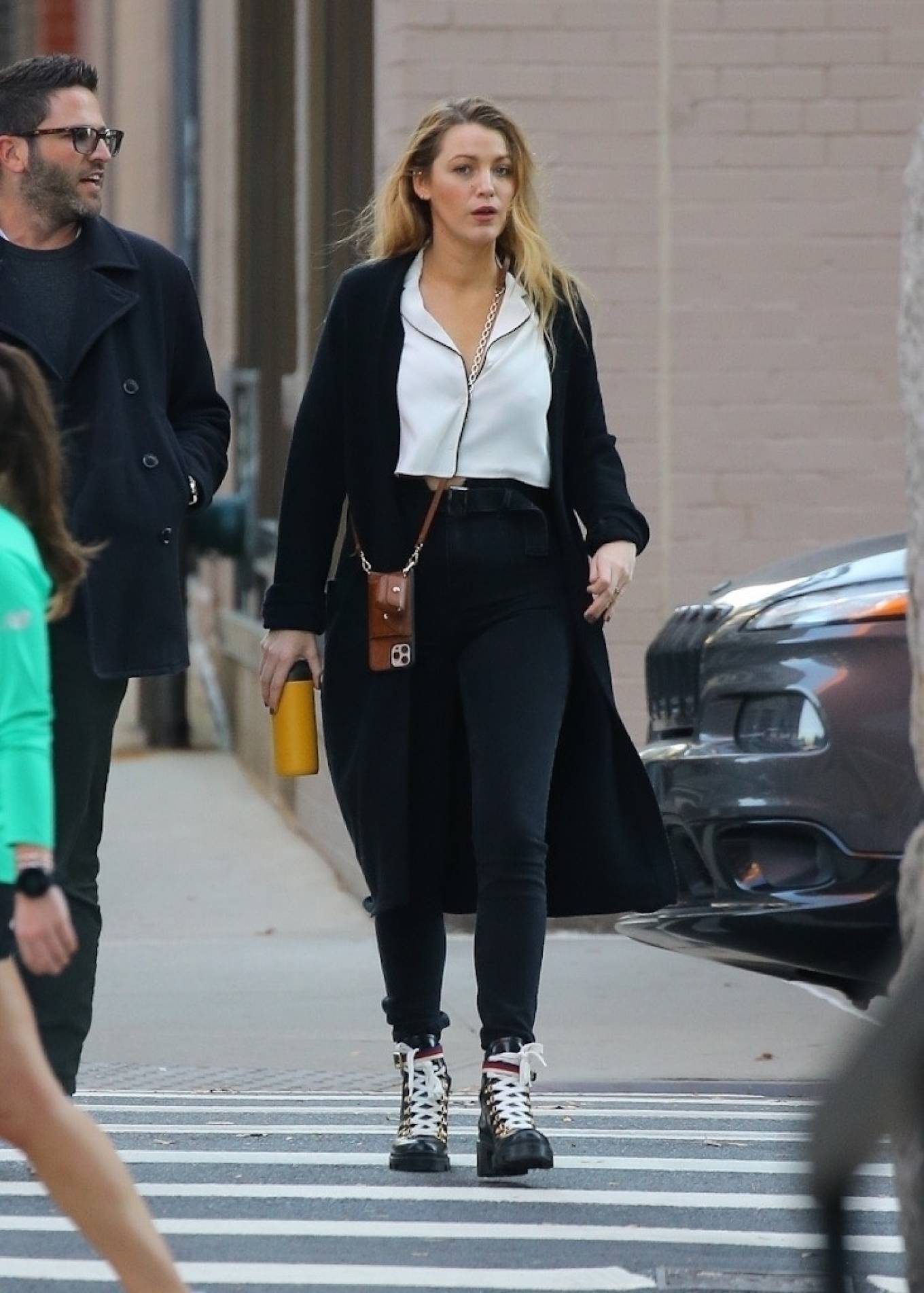 Blake Lively 2021 : Blake Lively – Out for a stroll in NYC-02