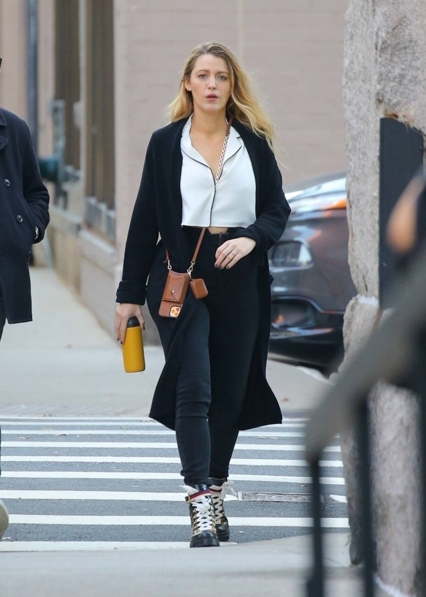 Blake Lively 2021 : Blake Lively – Out for a stroll in NYC-15